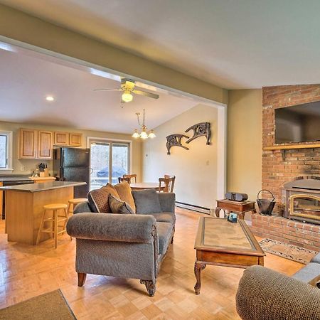 Quiet Catskills Getaway With Deck And Mtn Views New Kingston 外观 照片