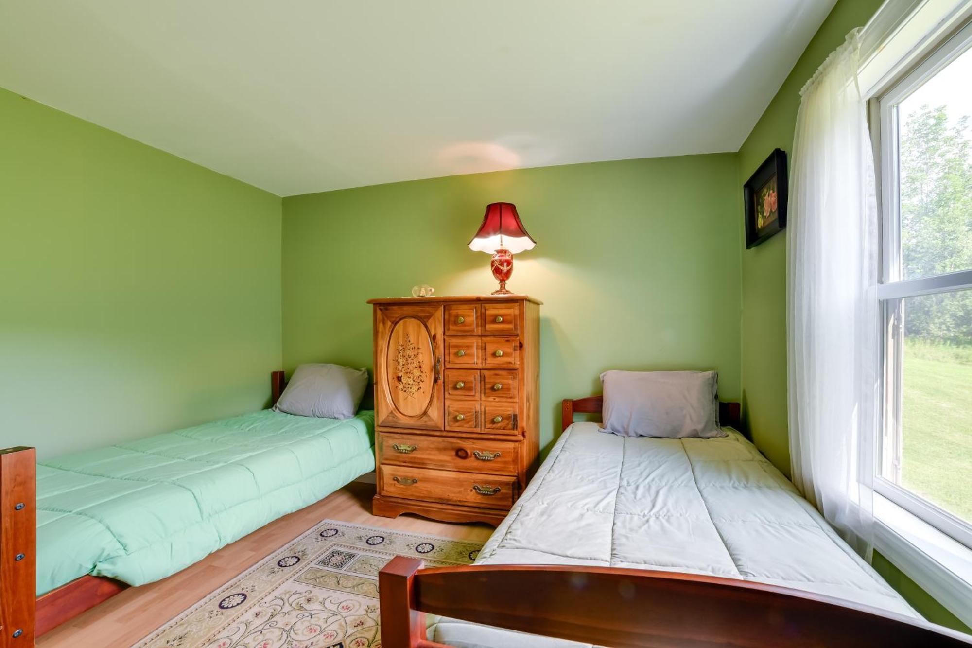 Quiet Catskills Getaway With Deck And Mtn Views New Kingston 外观 照片