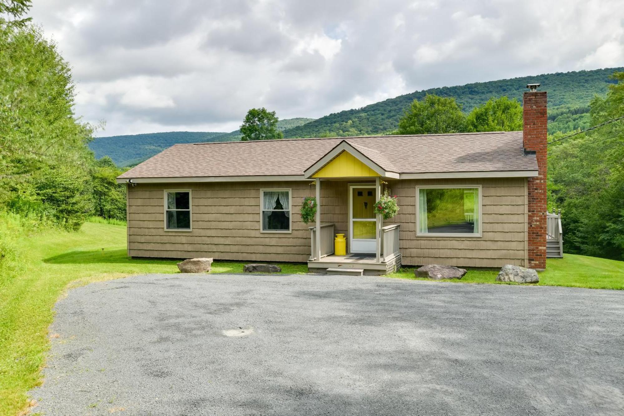 Quiet Catskills Getaway With Deck And Mtn Views New Kingston 外观 照片